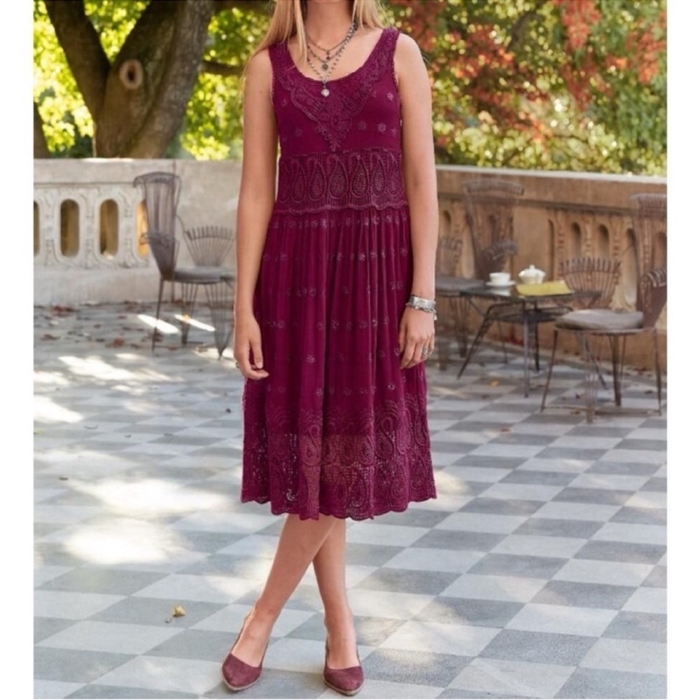 NWT SUDANCE Burgundy Embroidered Sequin Midi Dress Sz 8